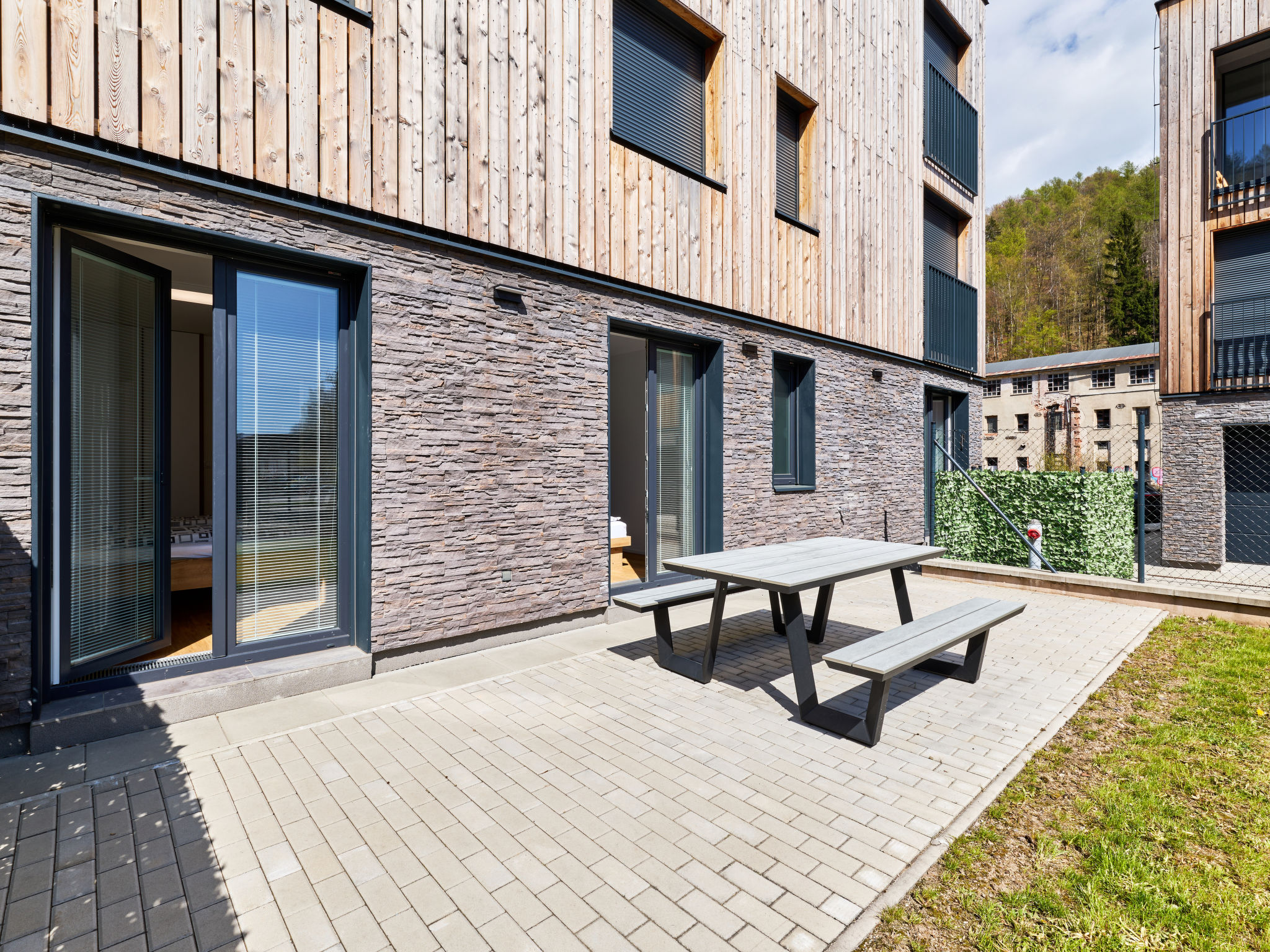Chic Mountain Terrace Lounge - Buiten