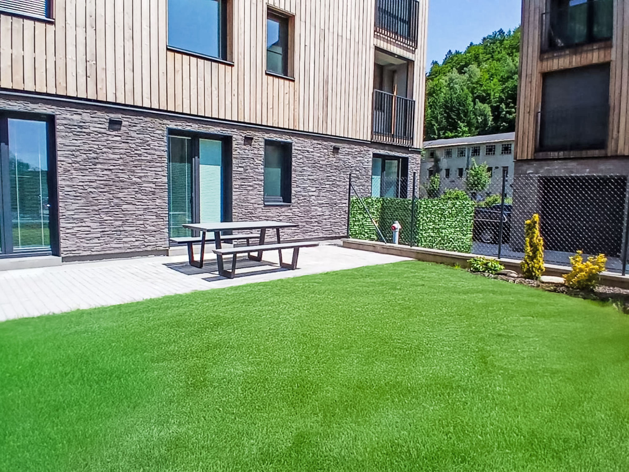 Chic Mountain Terrace Lounge-Dehors