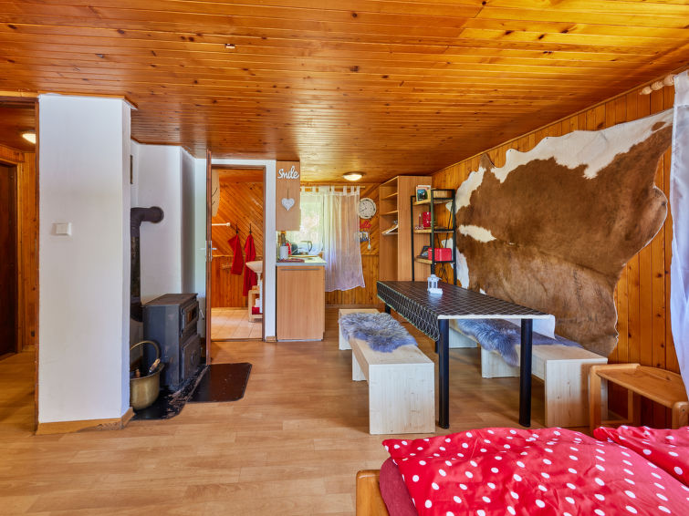 Bungalow met open haard in Mladé Buky voor 4 personen in Mladé Buky