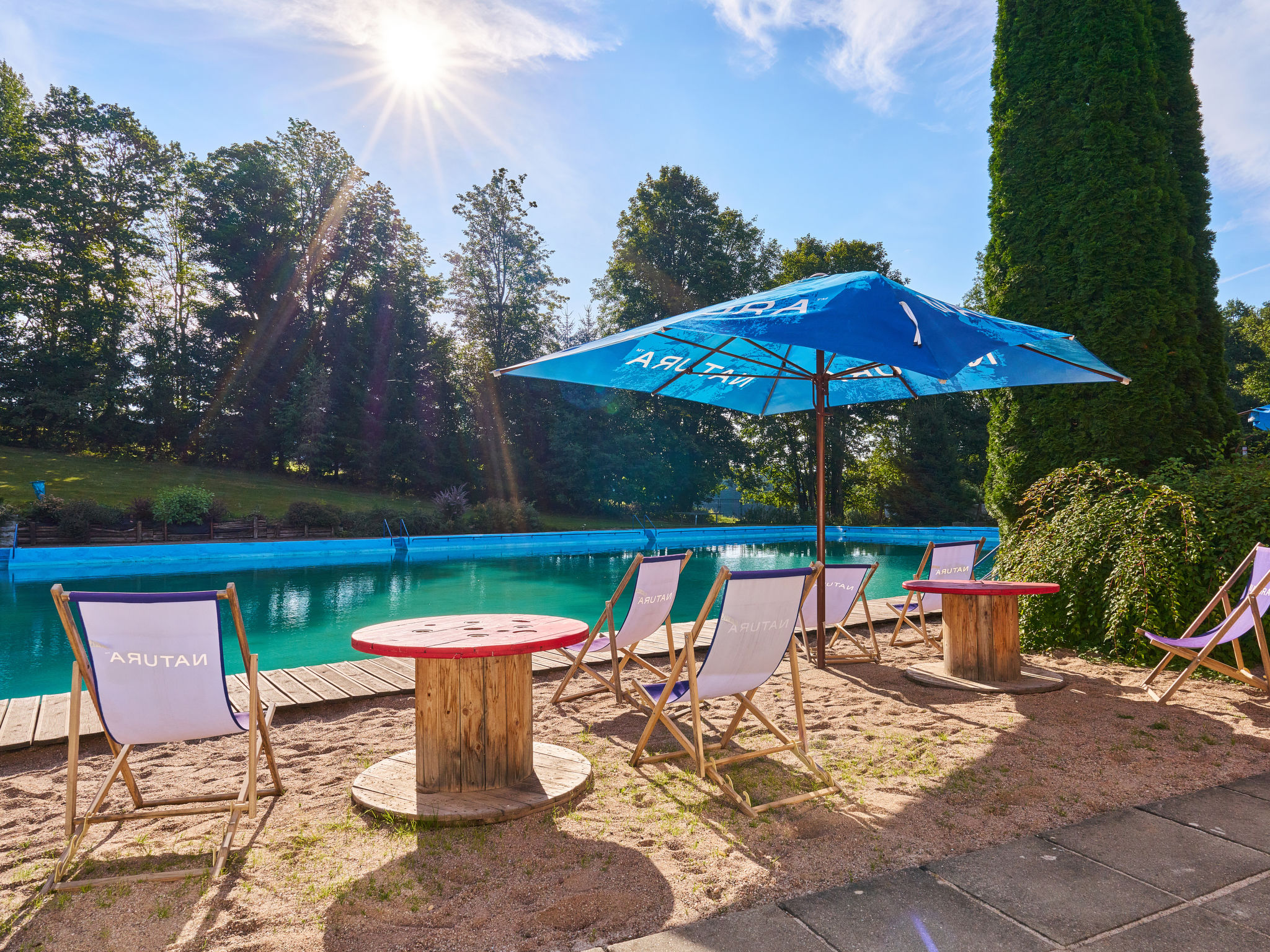 Luxe Timber Lodge & Pet Retreat-Buiten