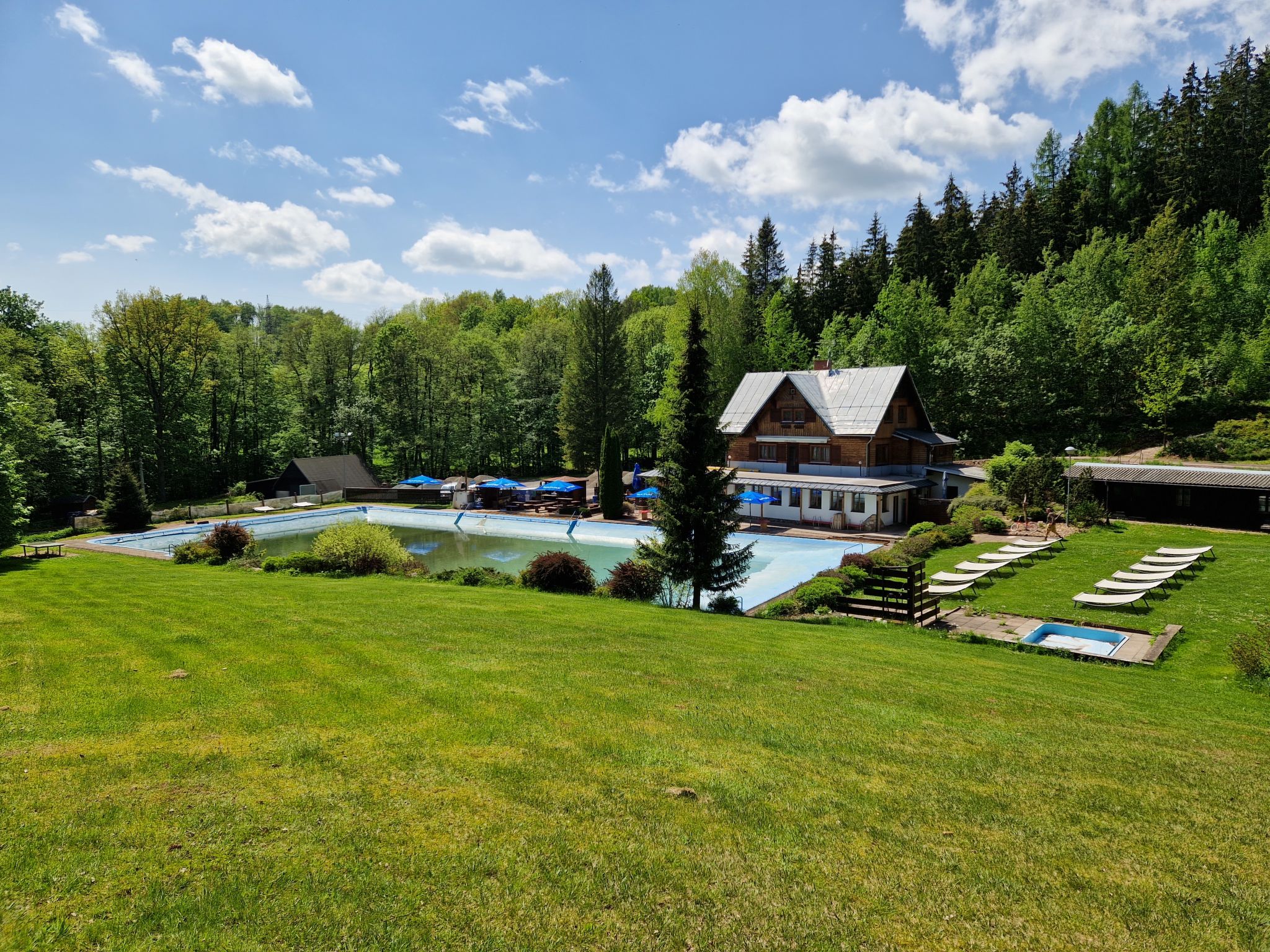 Chalet Luxe Timber Lodge & Relaxing Bath – Environs, photo 35 sur 55