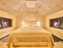 Luxe Timber Lodge & Yoga Loft aan de bosrand bij Mladé Buky - thumbnail 3