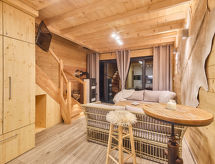 Luxe Timber Lodge & Yoga Loft aan de bosrand bij Mladé Buky - thumbnail 6
