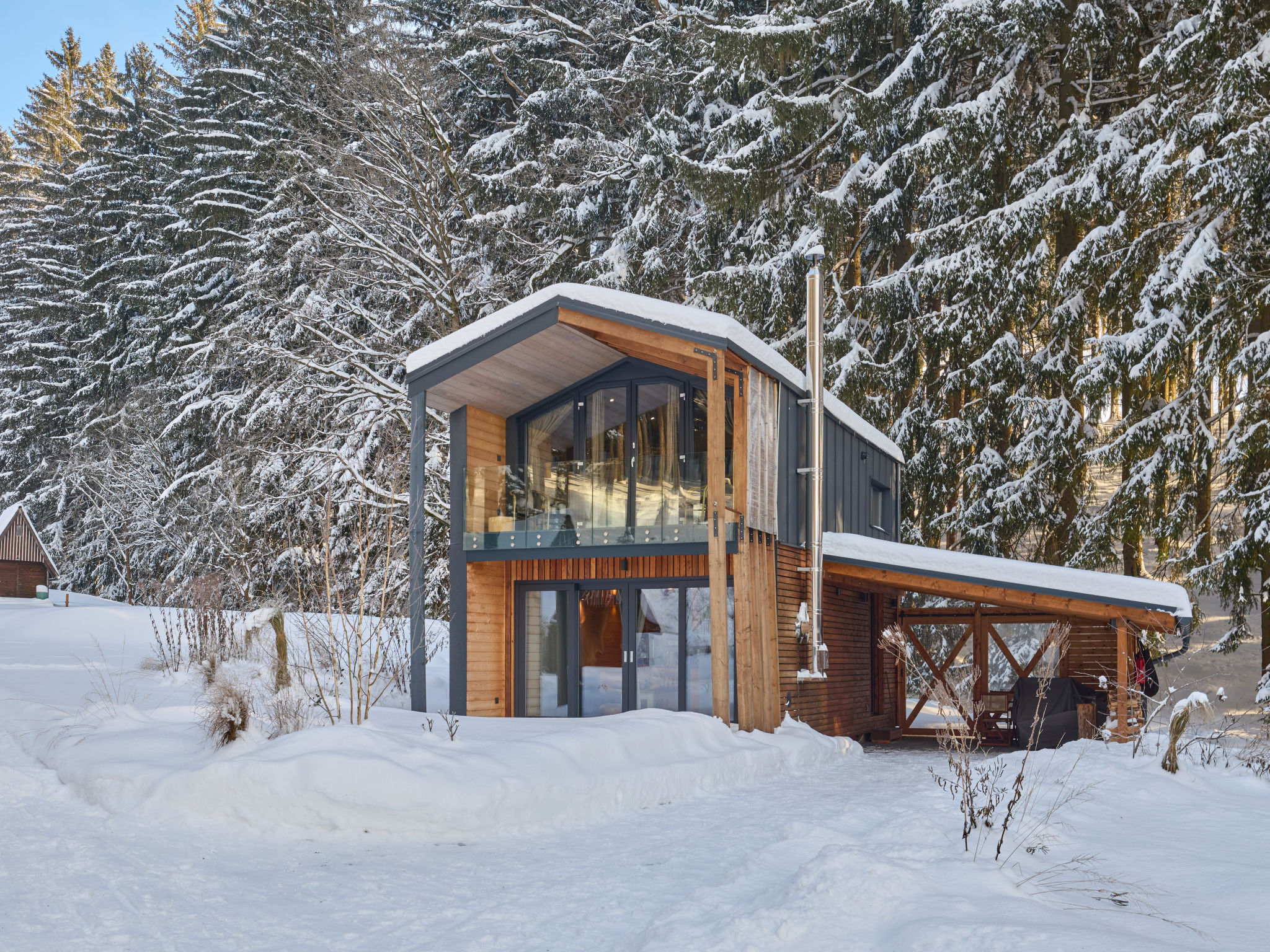 Luxe Timber Lodge & Yoga Loft aan de bosrand bij Mladé Buky - foto 60