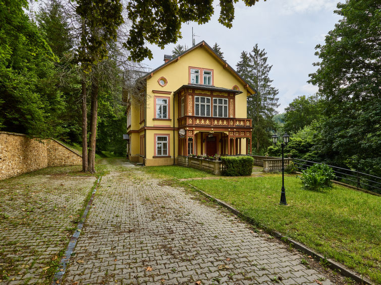 Op 300 m van de piste: Rustiek appartement in centrum Janské Lázně · 4 pers. in Janské Lázně