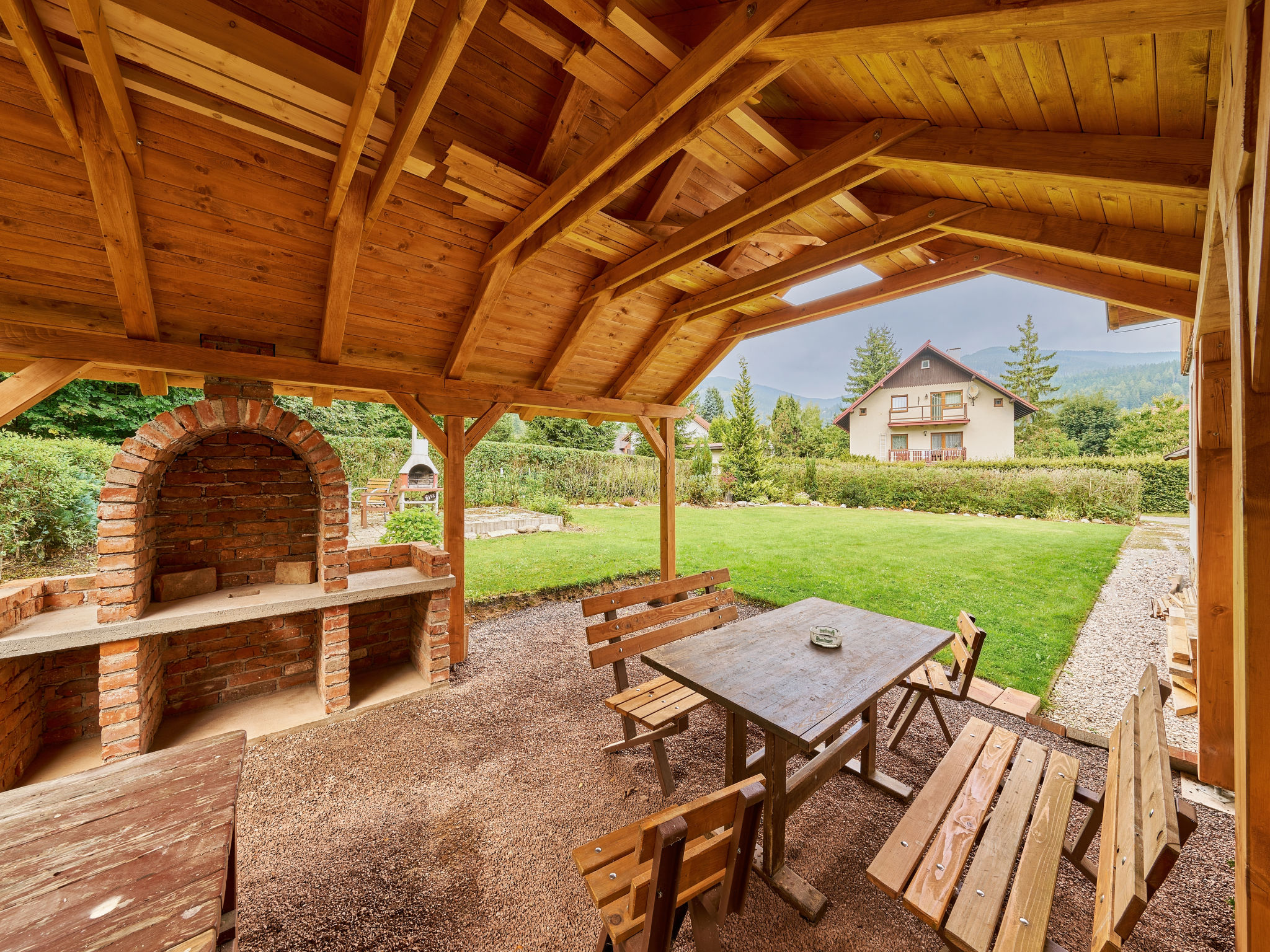 U Švýcarského dvora I-Outside