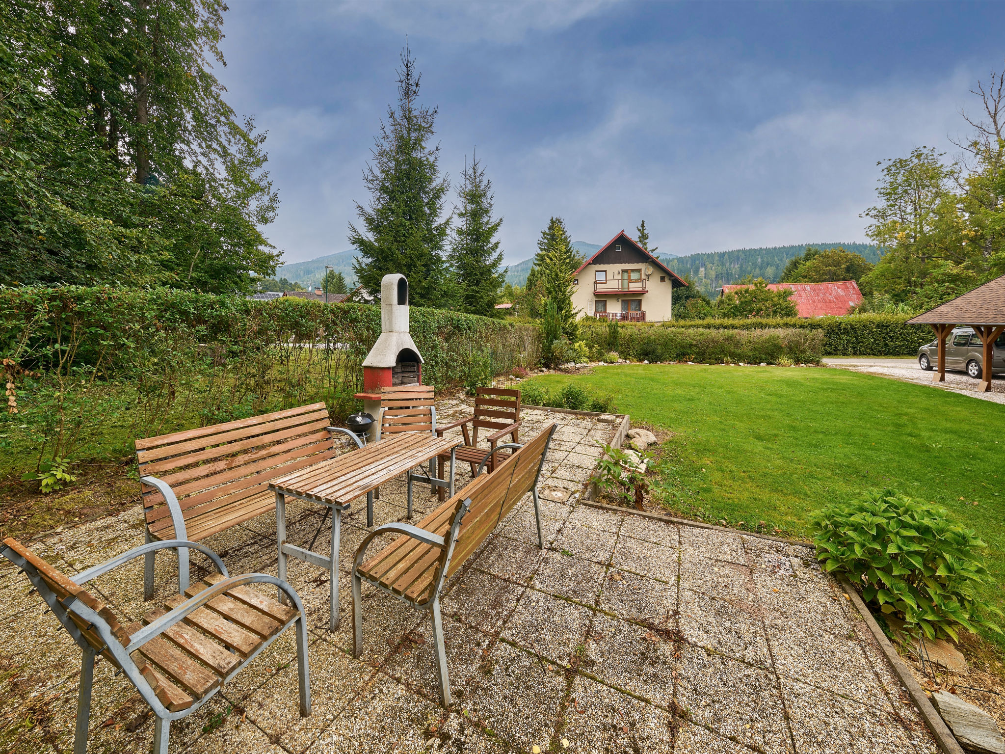 U Švýcarského dvora I-Outside