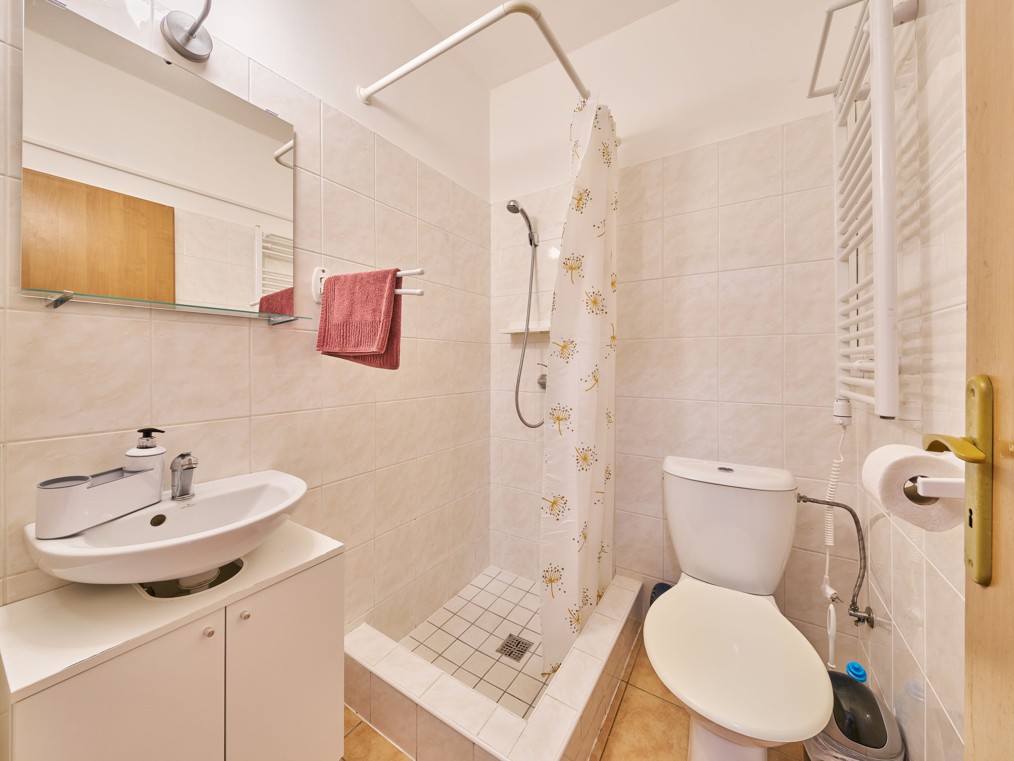 U Švýcarského dvora II-Inside