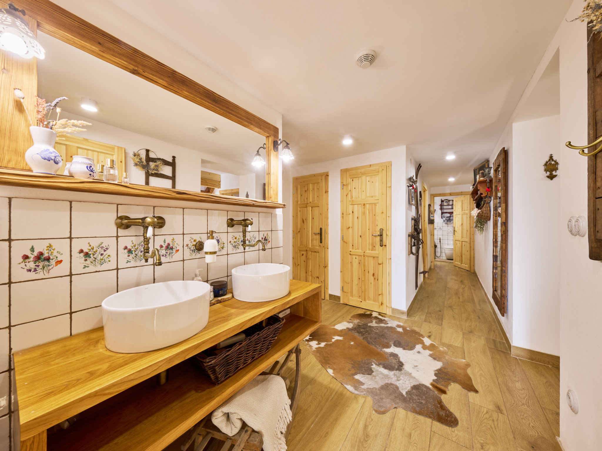 Charming Mountain Lodge & Wellness - Binnen