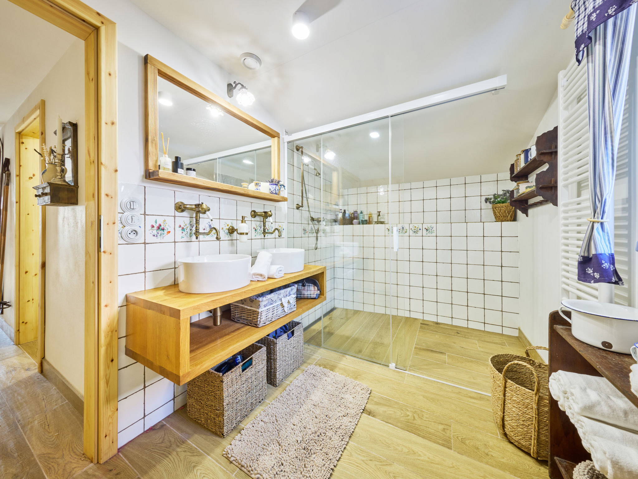 Charming Mountain Lodge & Wellness - Binnen