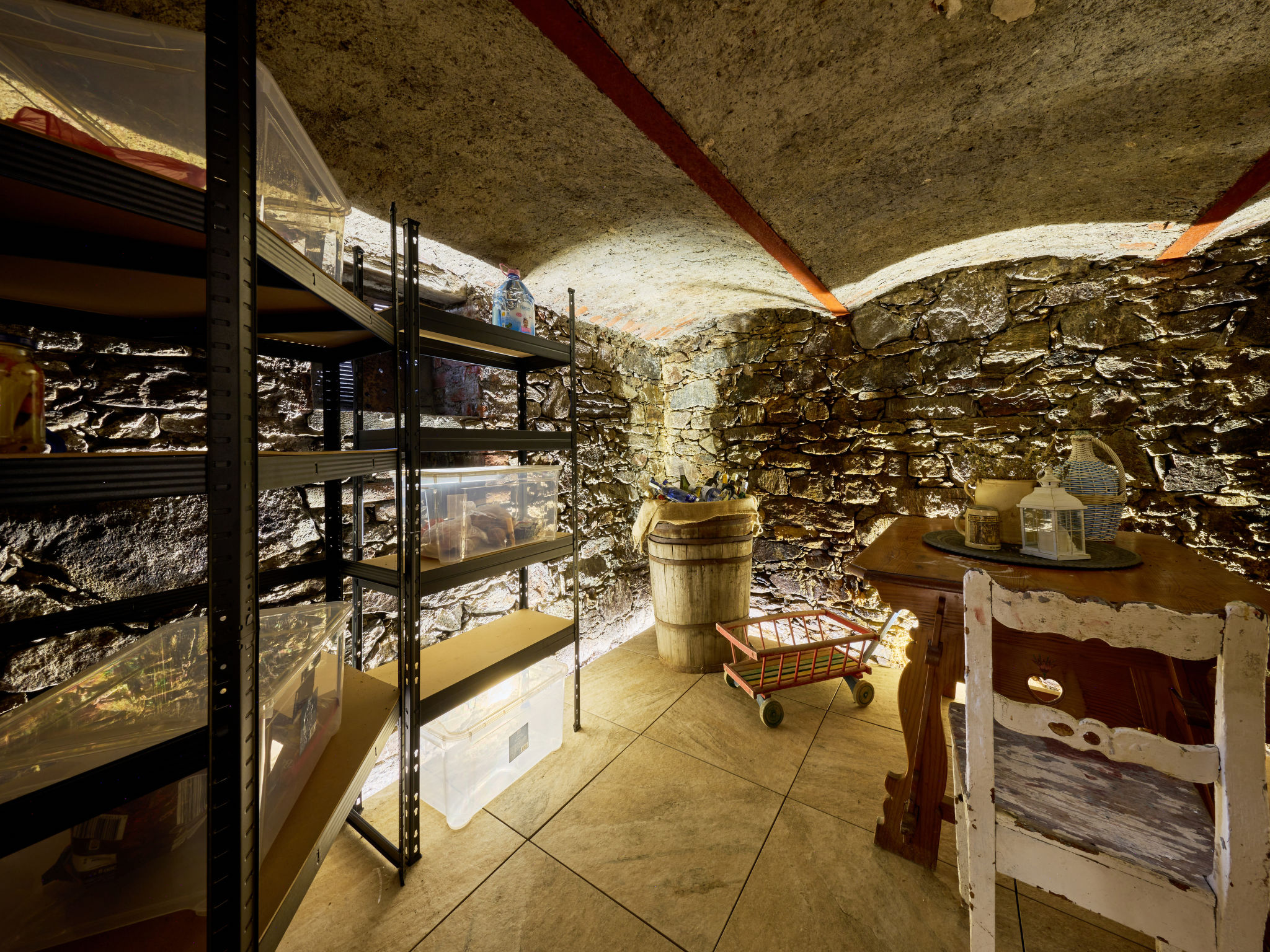 Charming Mountain Lodge & Wellness - Binnen