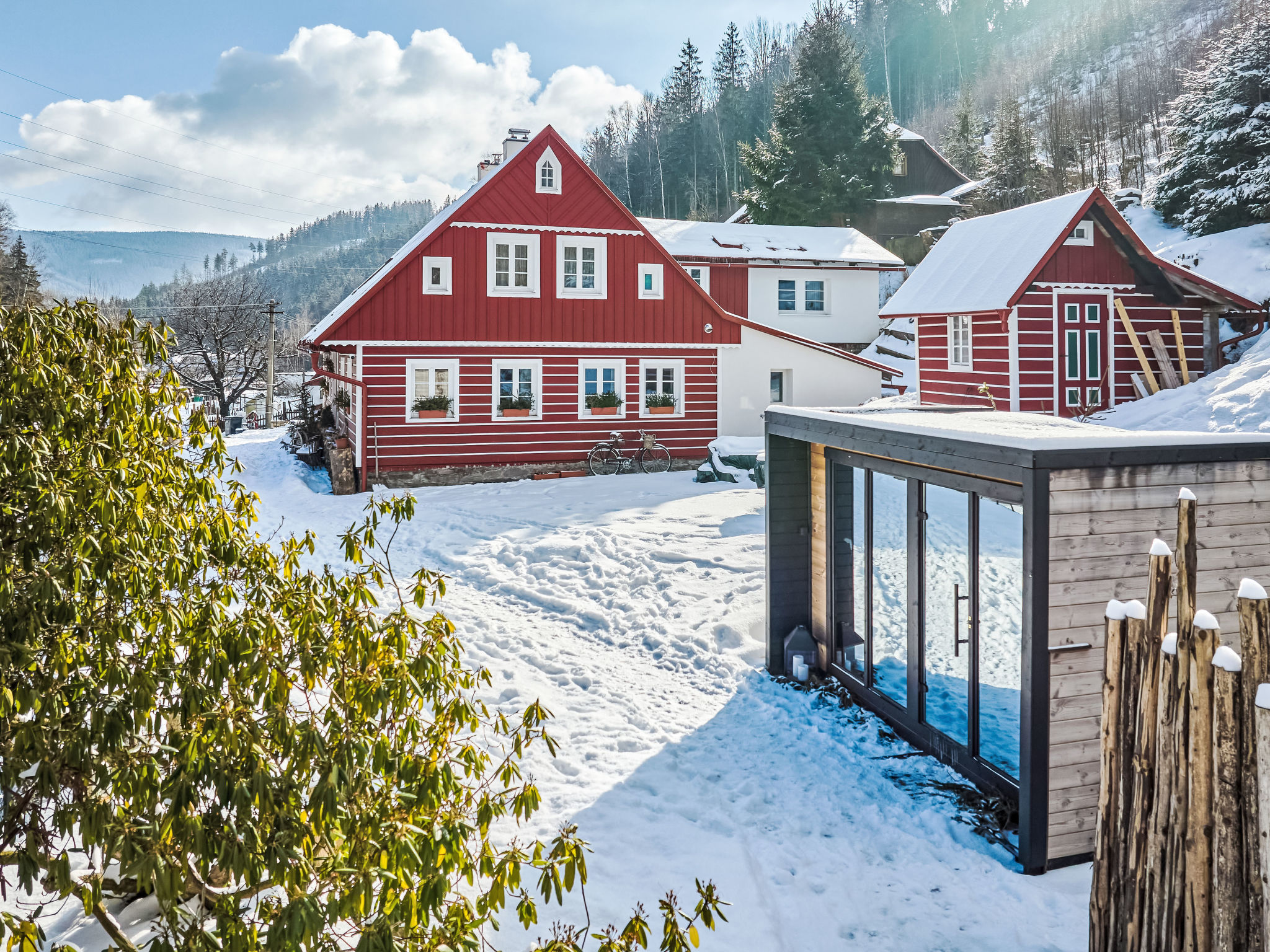 Charming Mountain Lodge & Wellness - Buiten