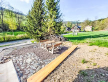Vrijstaande gerenoveerde cottage voor 6 personen bij Horní Maršov - thumbnail 4