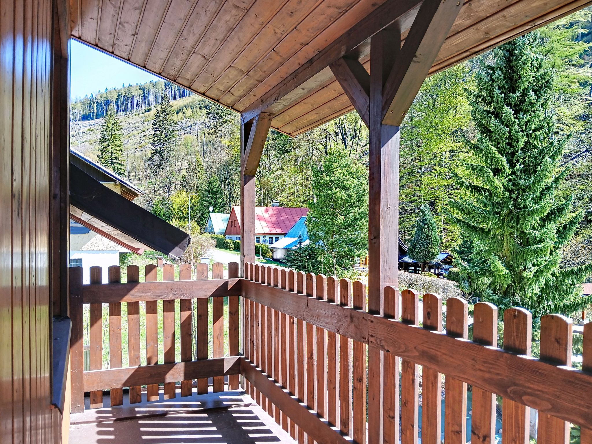 Hillside Terrace - Buiten