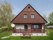 7-persoons vakantiehuis met verwarmd zwembad in Černý Důl/Čistá - thumbnail 1