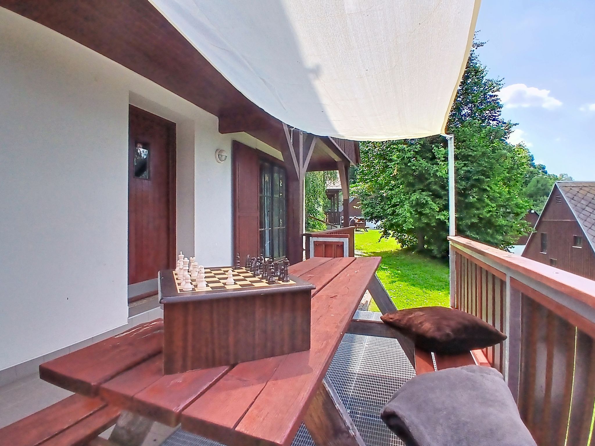 Holiday Hill 32 - Buiten