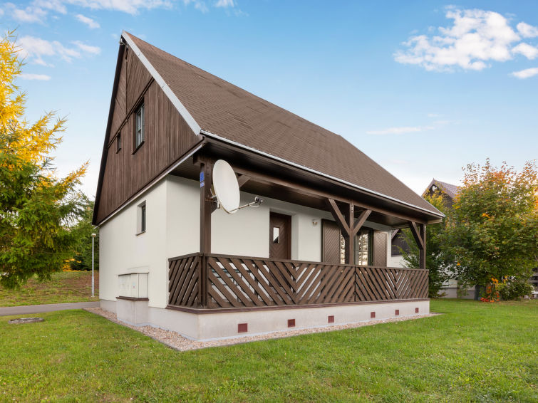 Vakantiehuis met verwarmd zwembad in Černý Důl/Čistá · 8 pers. in Cerny Dul/Cista
