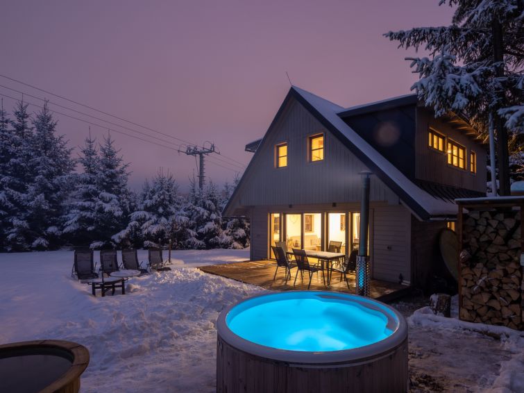 Search and Stay destination Dolní Branná, Královéhradecký kraj - Czechia from AU$ 492. Pod Liščím Kopcem