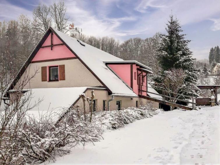 Search and Stay destination Stárkov, Královéhradecký kraj - Czechia from AU$ 84. Chlívce u Hronova