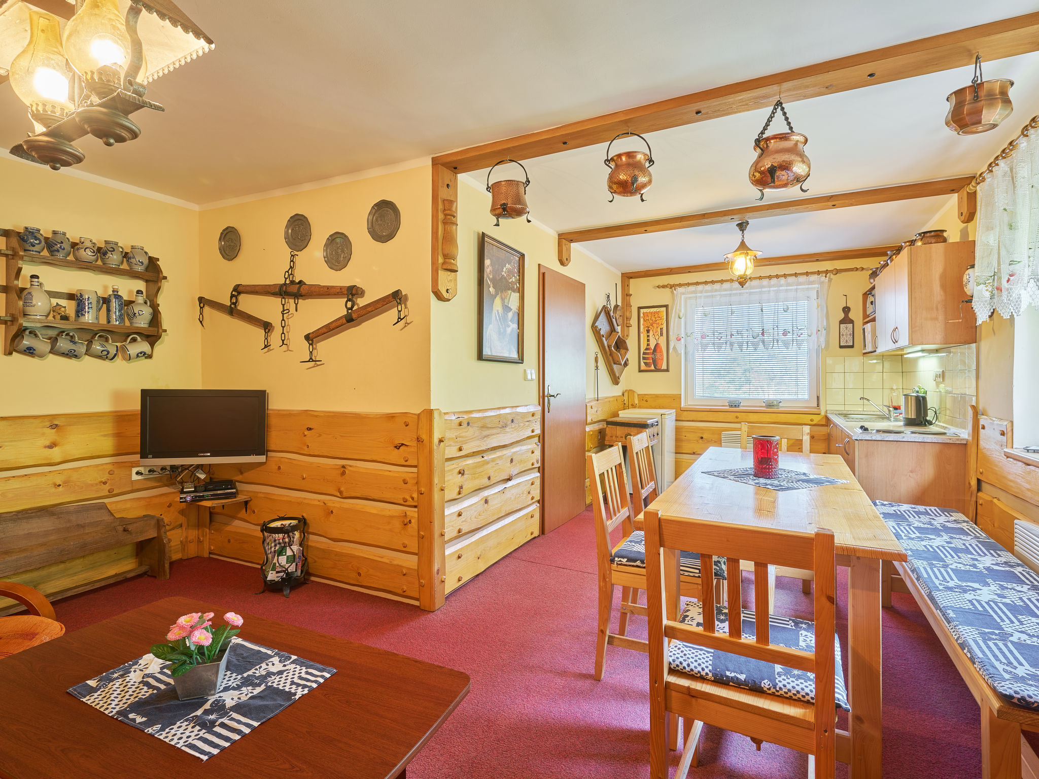 Kitchen / Dining Room