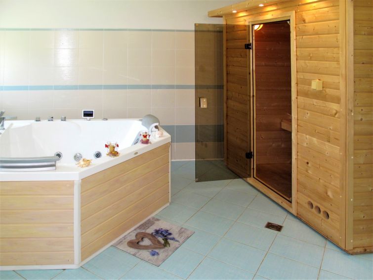 Search and Stay destination Mistrovice, Pardubický kraj - Czechia from AU$ 442. Jitka (MIR100)