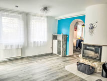 Ruim vrijstaand huis voor 8 aan de voet van de Hostýn, met hot tub - thumbnail 2