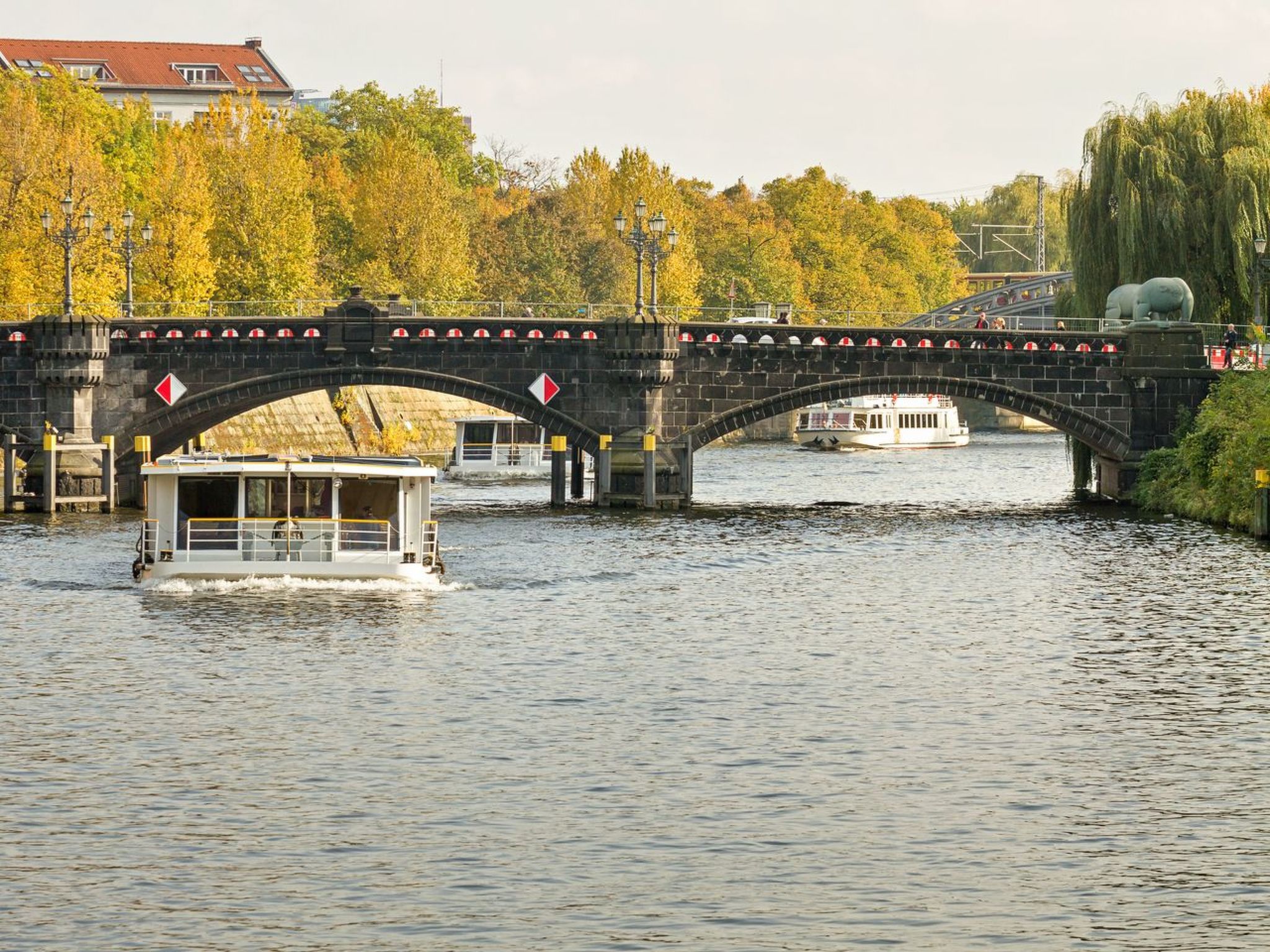 In Berliner Innenstadt, Siegessäule-Nähe-Draußen