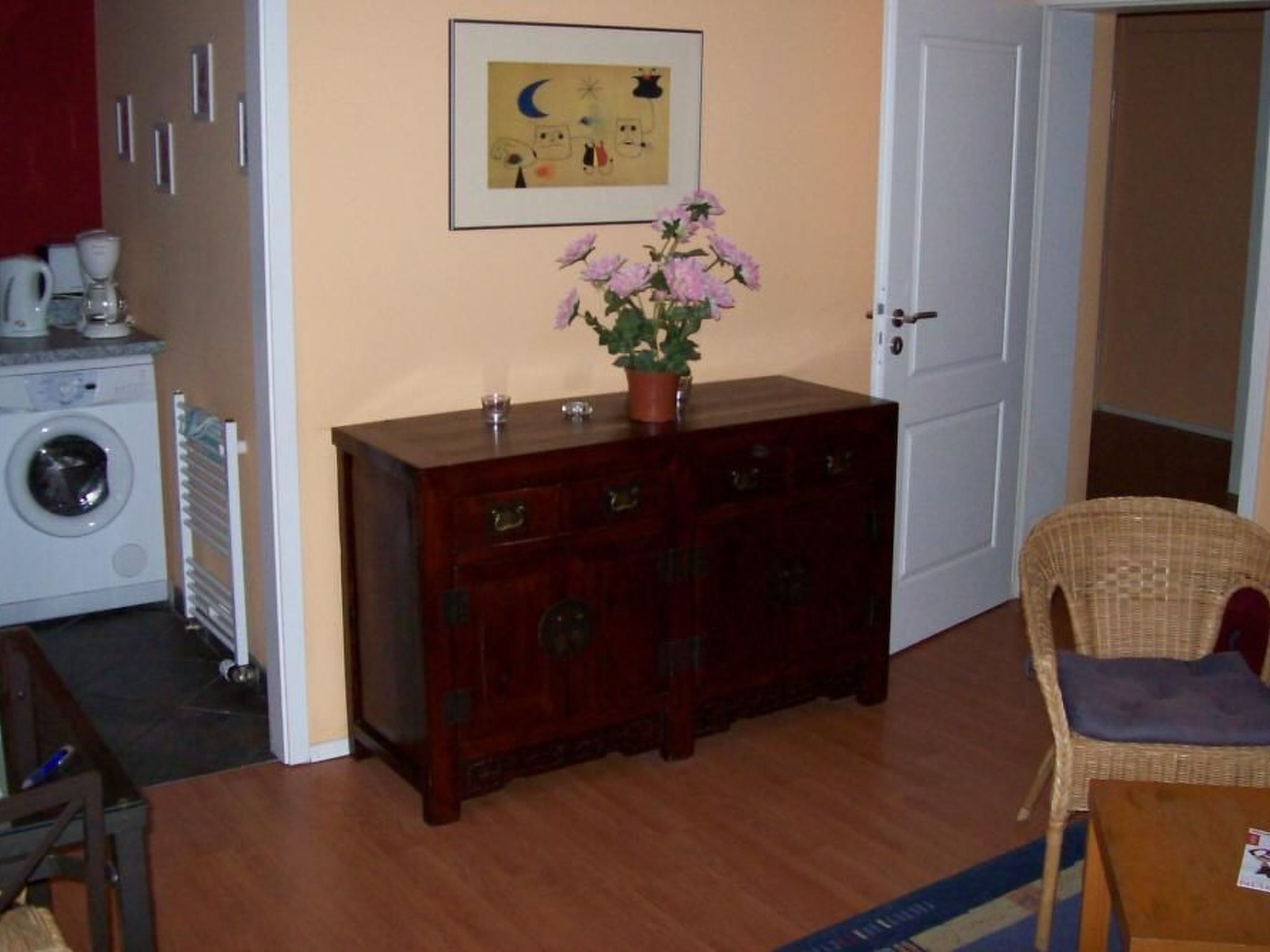 Stylische Ferienwohnung mit Südbalkon in Messenähe - Image 4