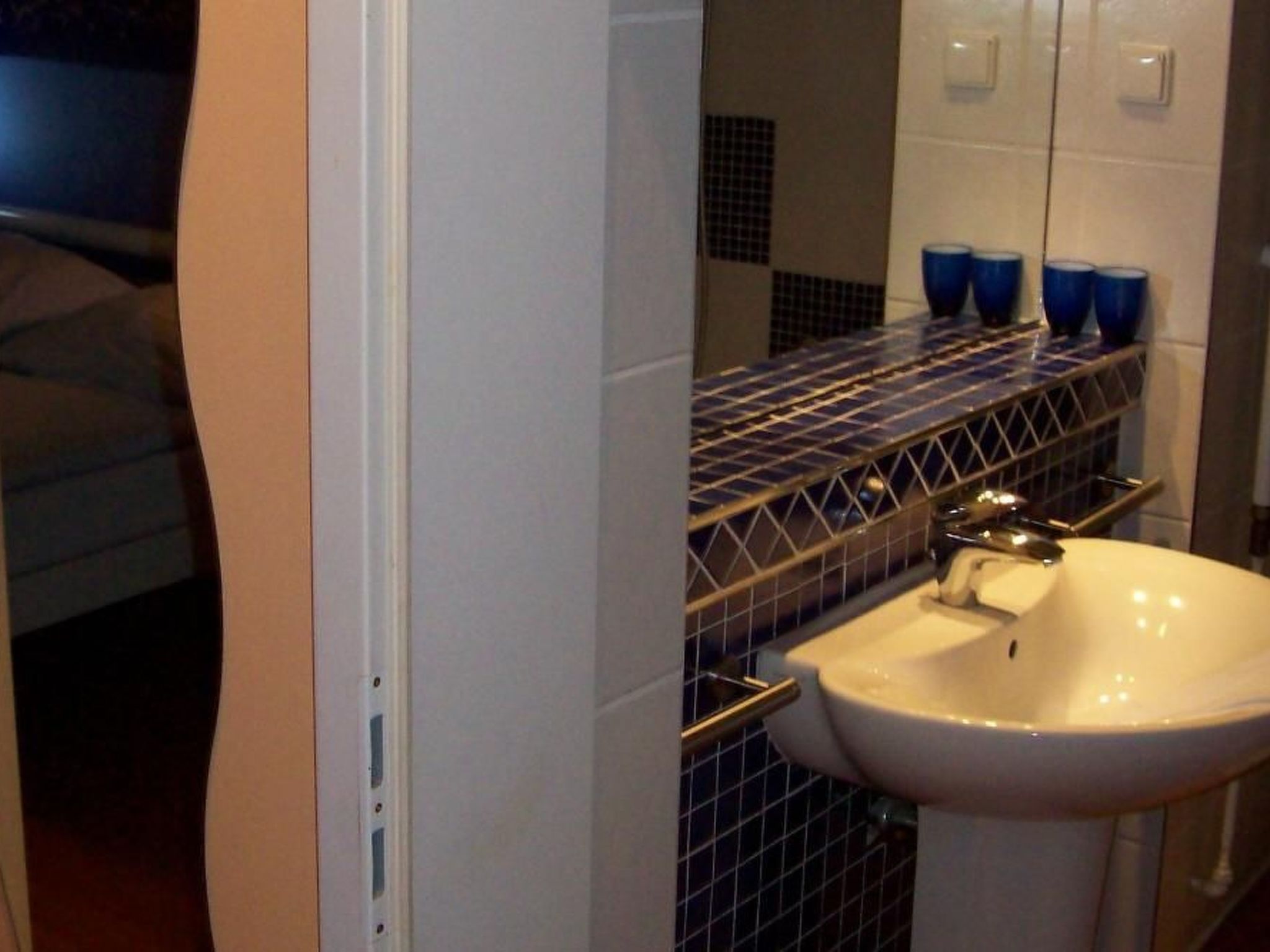 Stylische Ferienwohnung mit Südbalkon in Messenähe-Drinnen