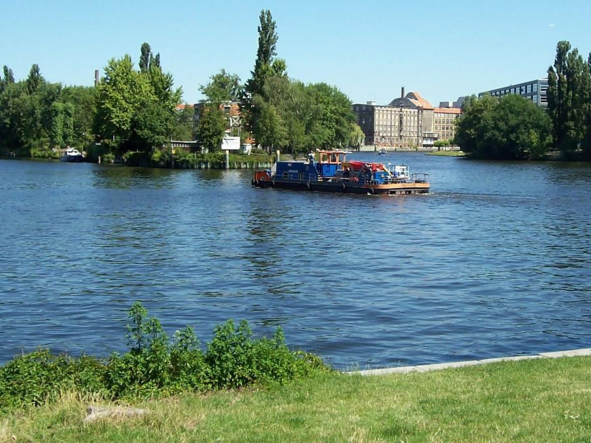 Stylische Ferienwohnung mit Südbalkon in Messenähe-Drinnen
