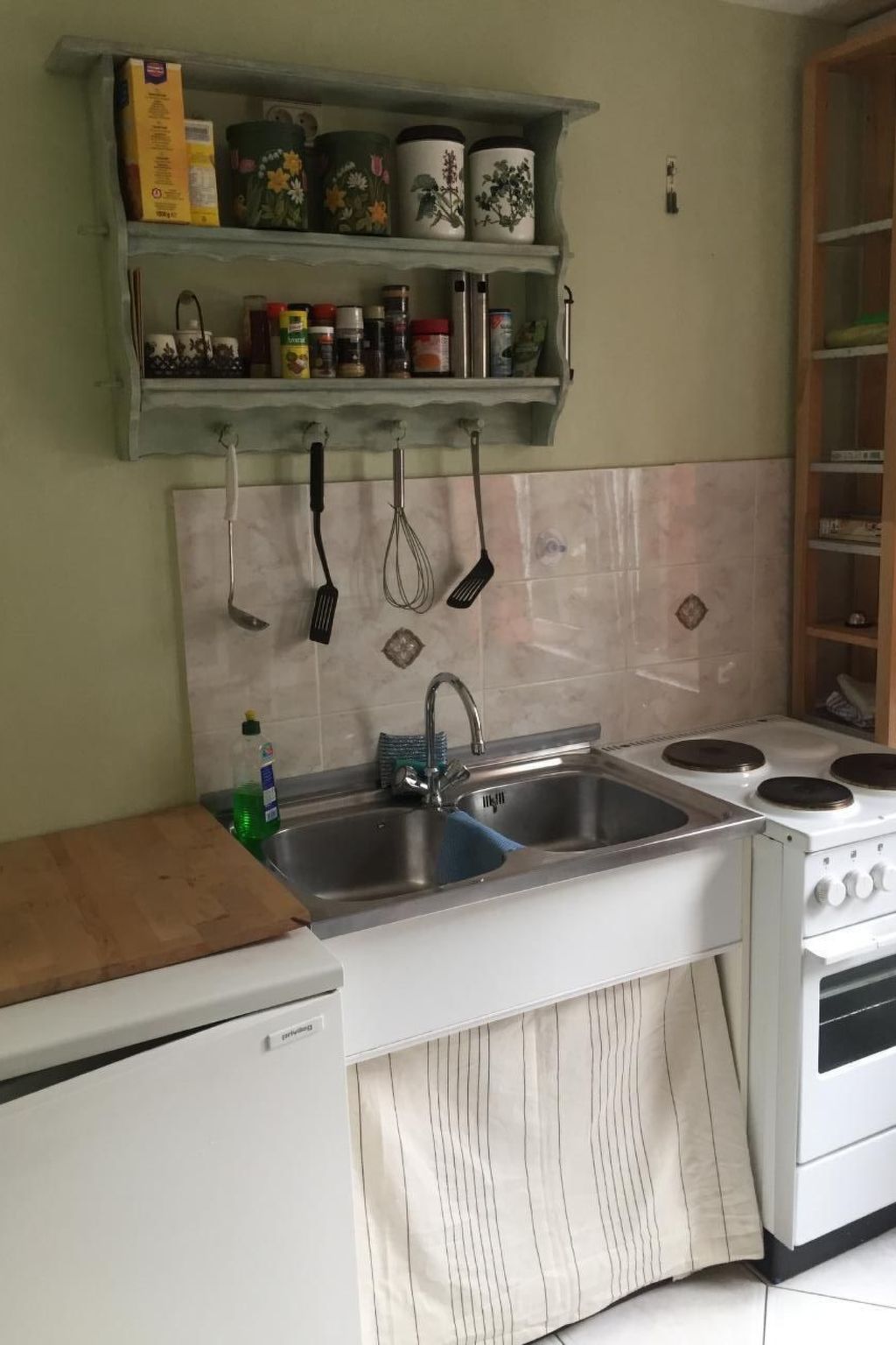 Datscha im Grünen-Drinnen