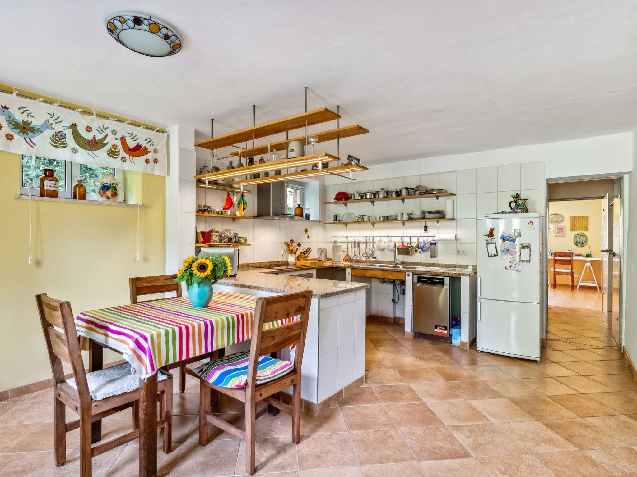 In Karlshorst mit Terrasse-Drinnen