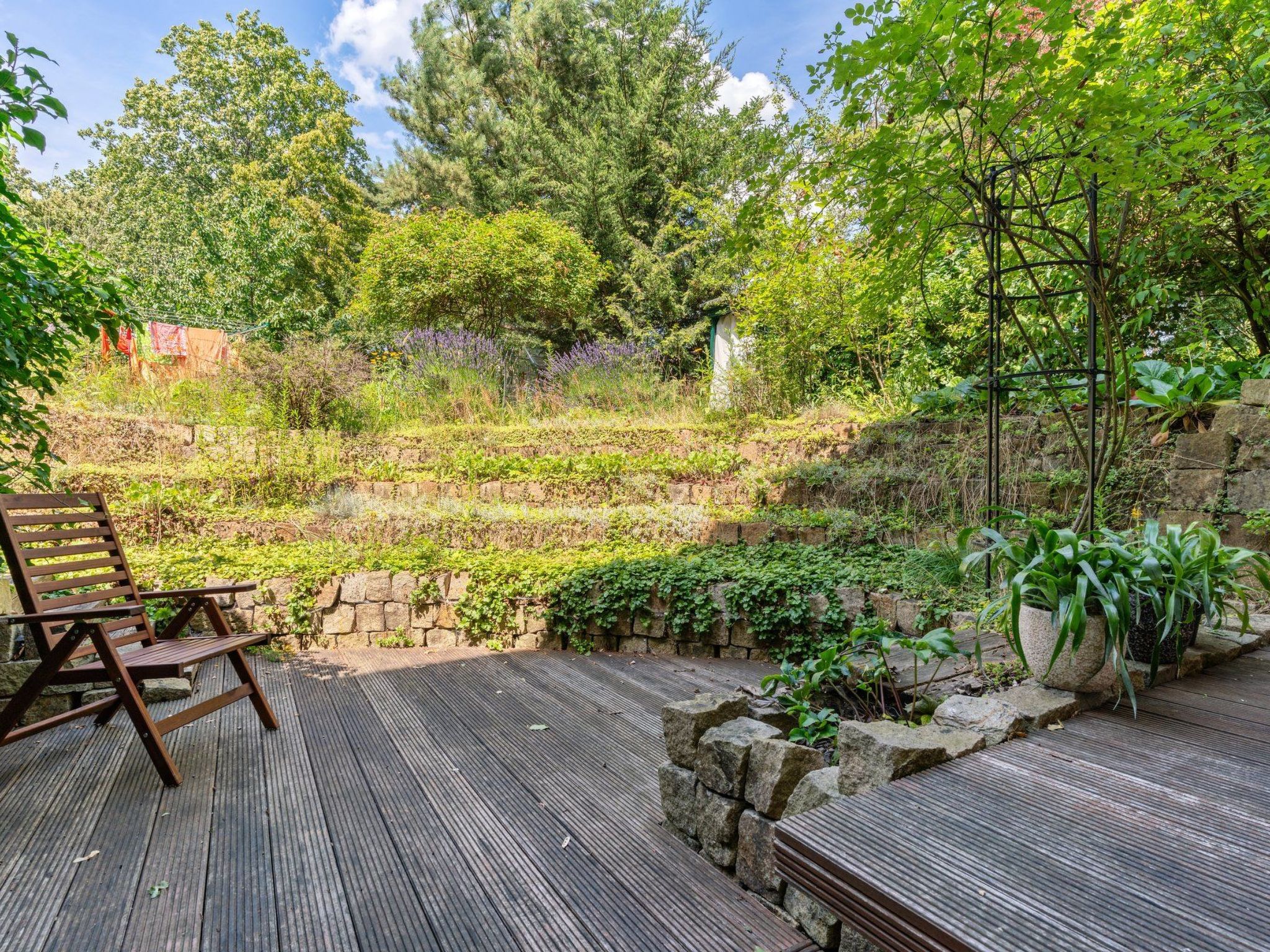 In Karlshorst mit Terrasse-Drinnen