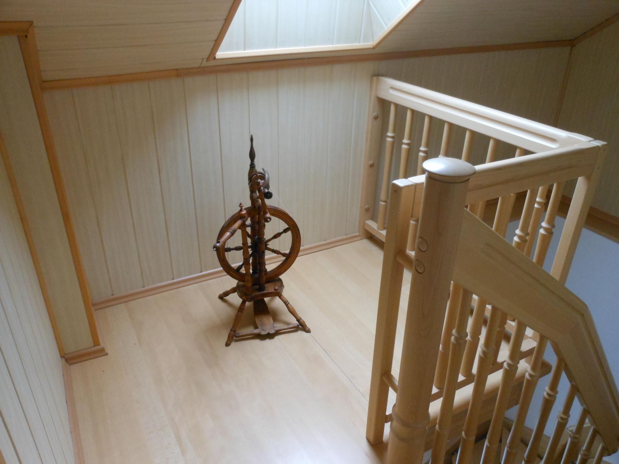 Mit zwei Doppel- und einem Einzelzimmer, Essküche, Vollbad und Balkon - Binnen