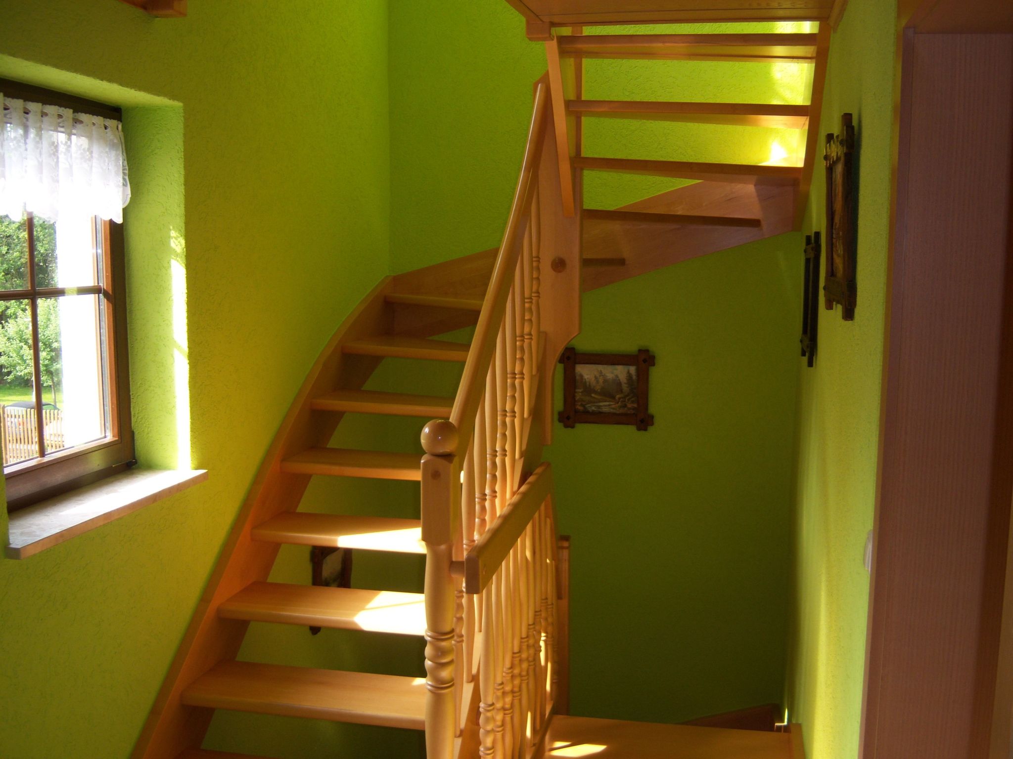 Geräumige Ferienwohnung mit Terrasse, in günstiger zentraler Lage in der Oberla-Image-tags.info