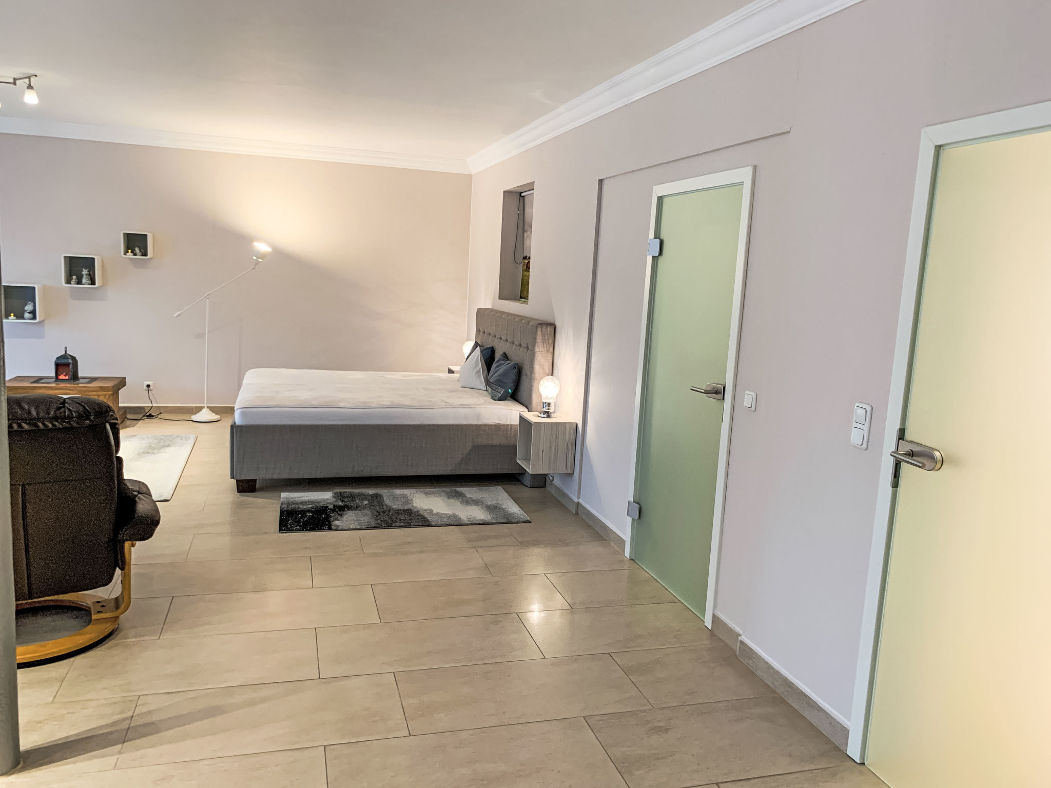 Modern eingerichtete Suite mit Terrasse - Inside