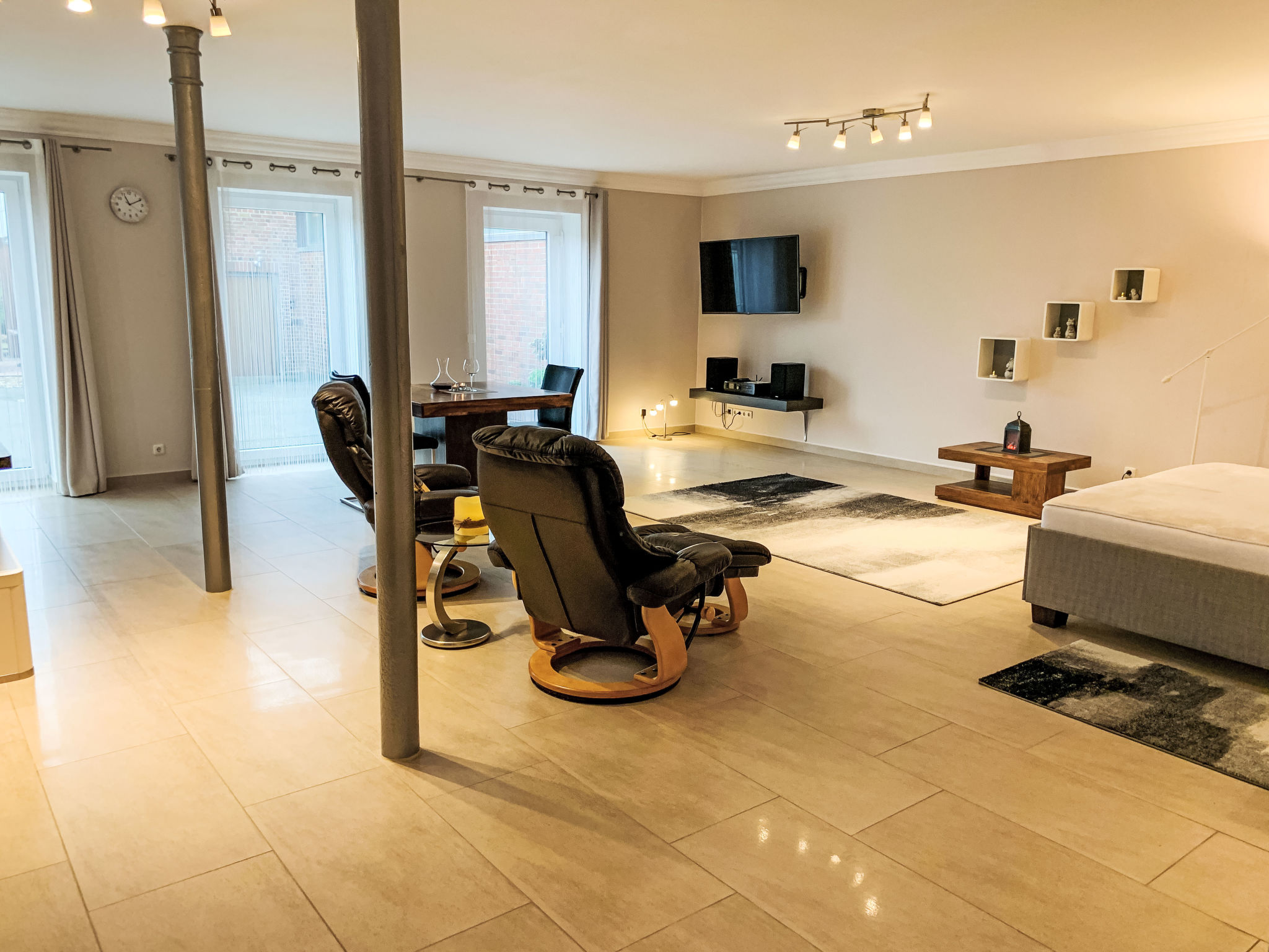 Modern eingerichtete Suite mit Terrasse - Inside