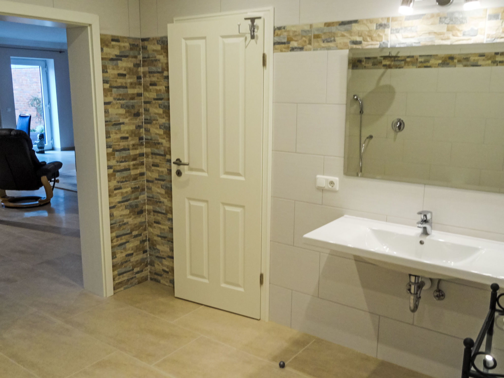 Modern eingerichtete Suite mit Terrasse - Inside