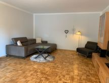 Elbe-Ferienwohnung mit Terrasse nah am Zentrum