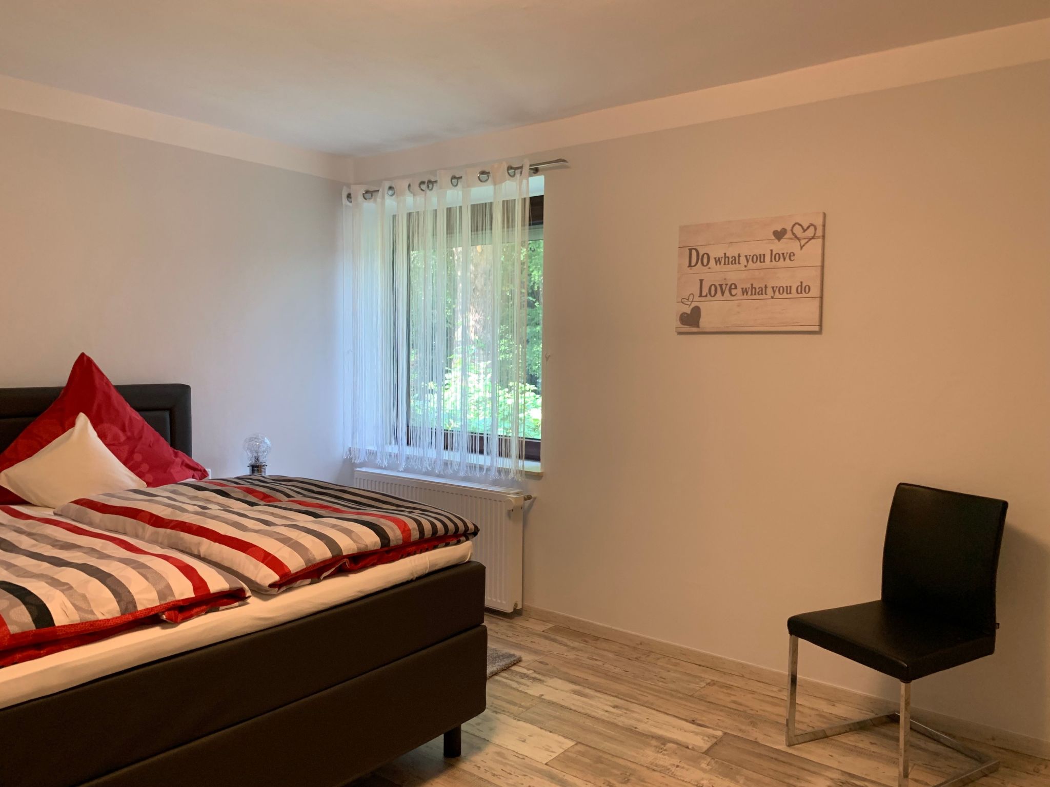 Elbe-Ferienwohnung mit Terrasse nah am Zentrum-Binnen