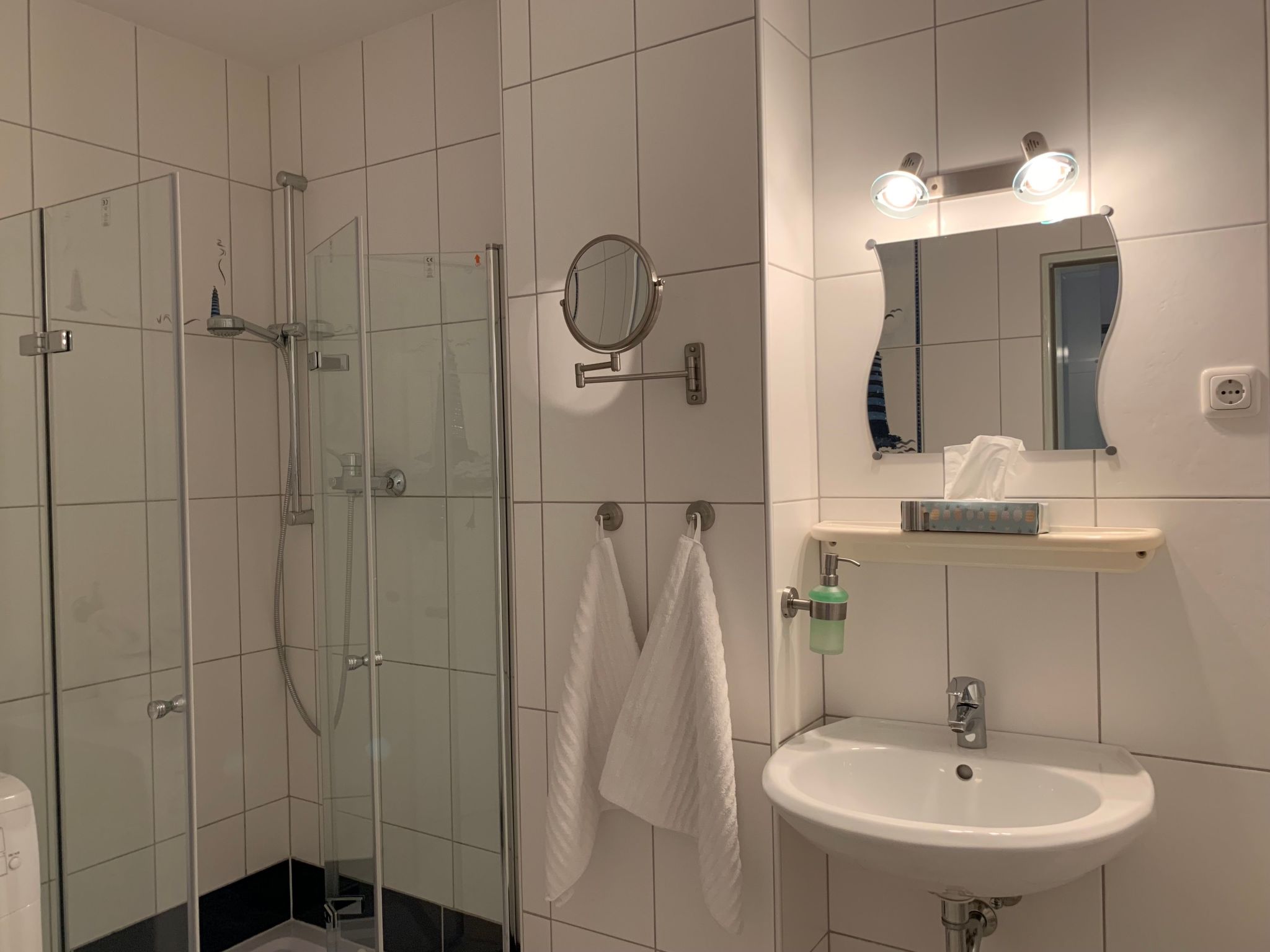 Elbe-Ferienwohnung mit Terrasse nah am Zentrum-Binnen