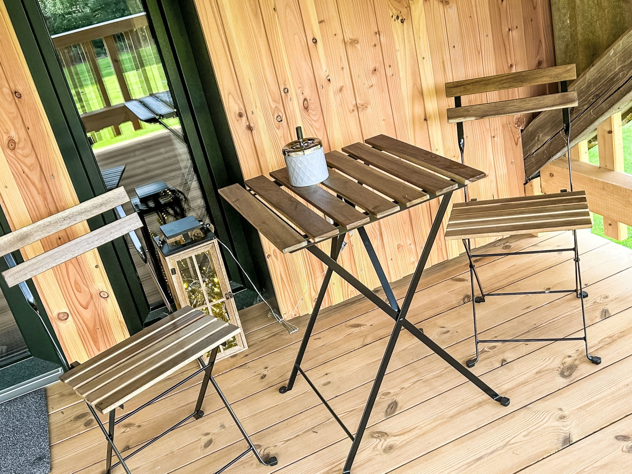 Hundegutshof - Draußen