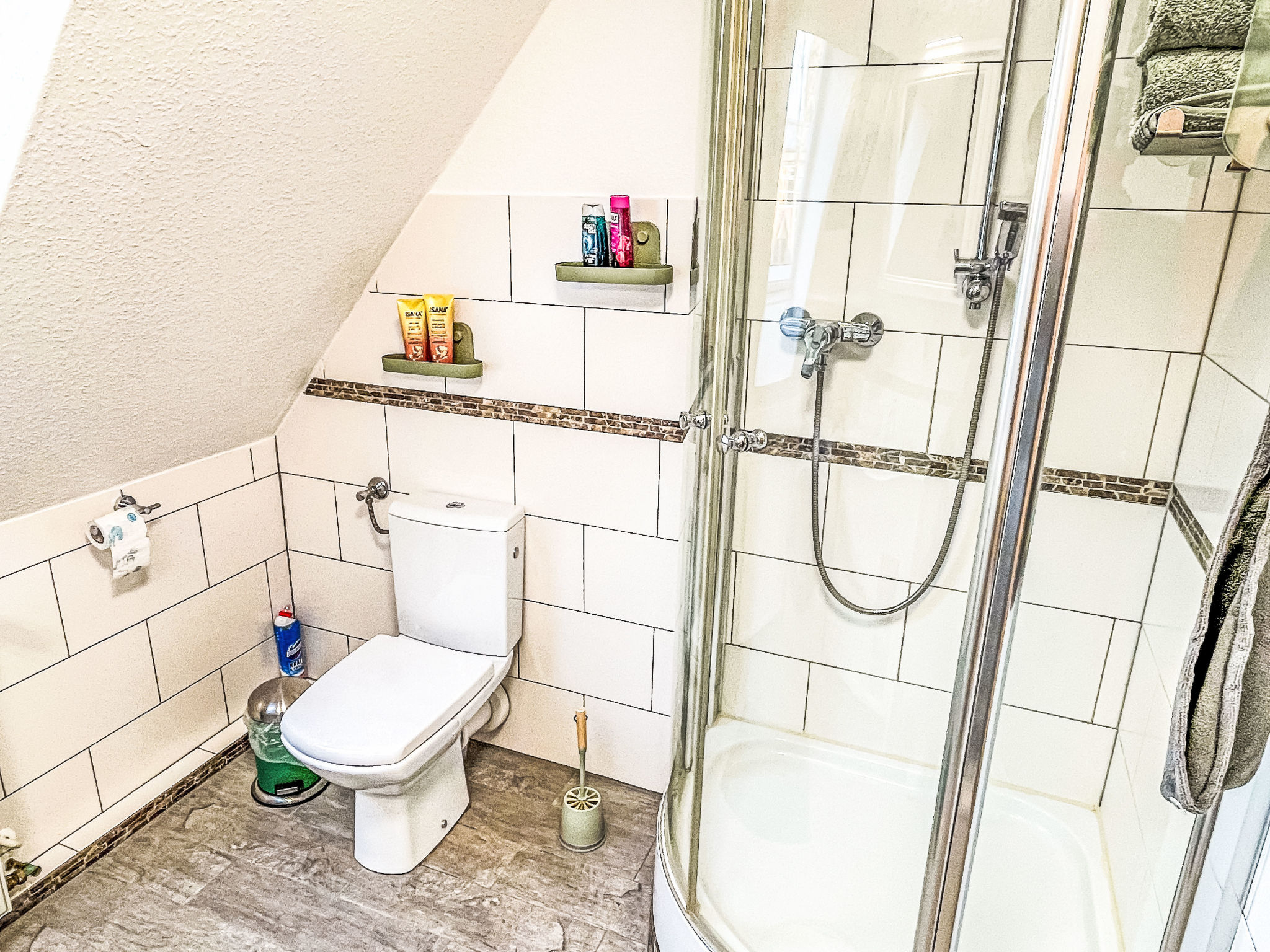 Die Dorfperle-Binnen