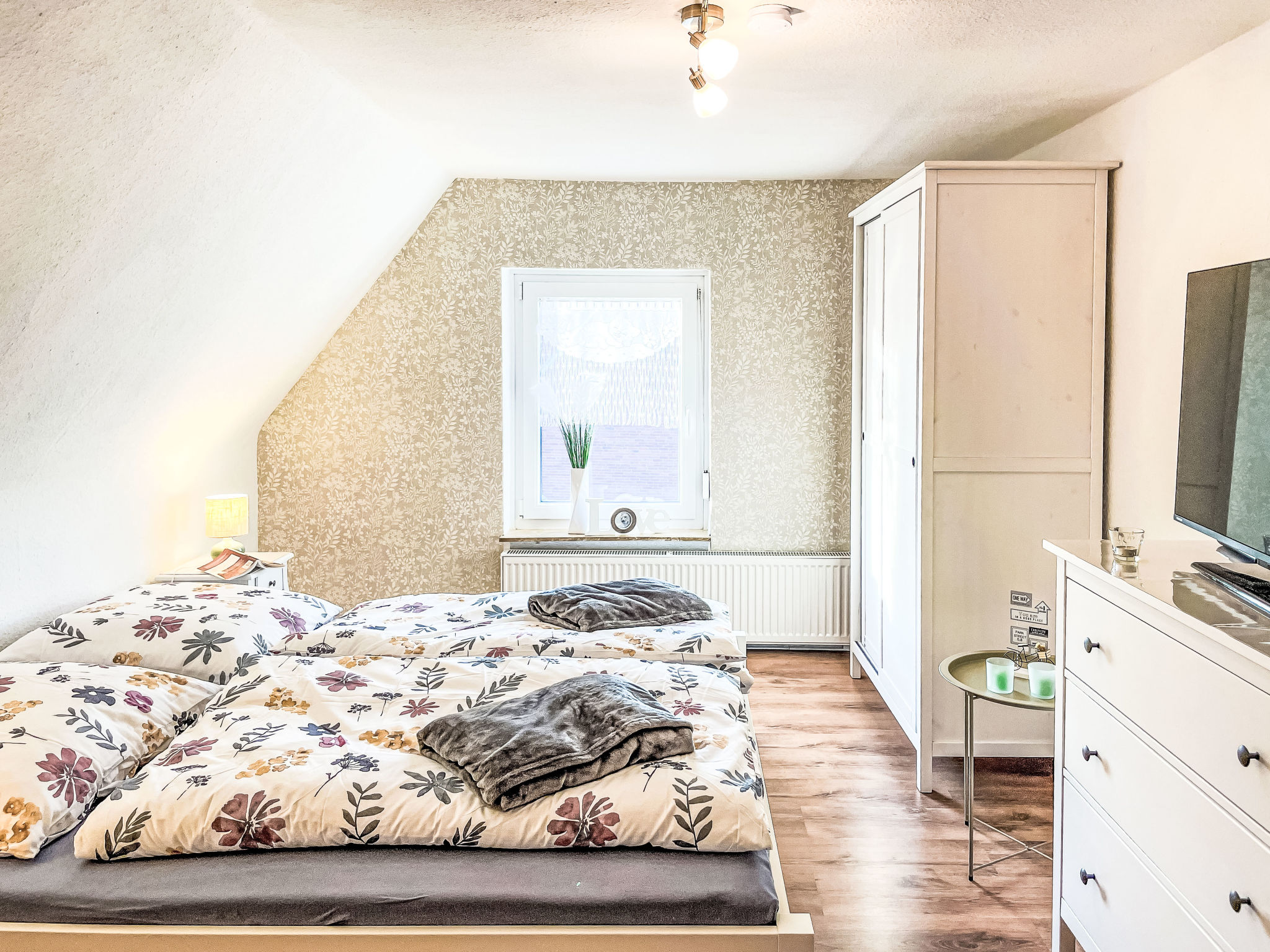 Die Dorfperle-Binnen