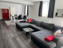 Appartement mit Pool
