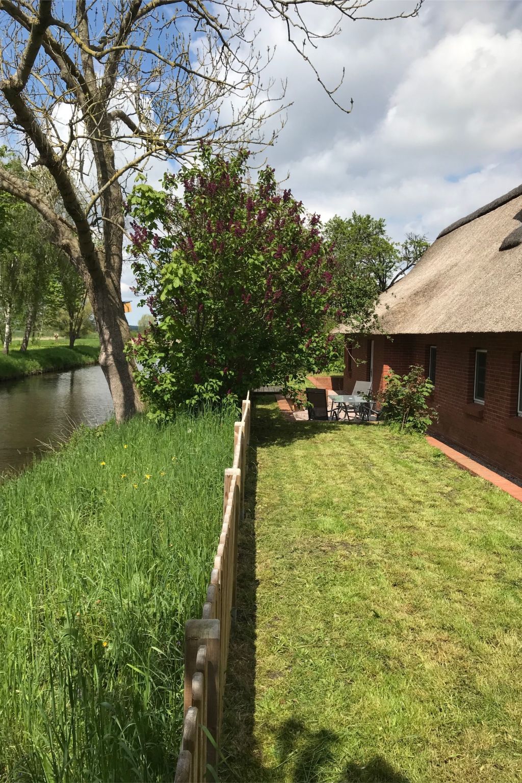 Gemütliches Reetdachhaus in Schleswig-Holstein-Binnen