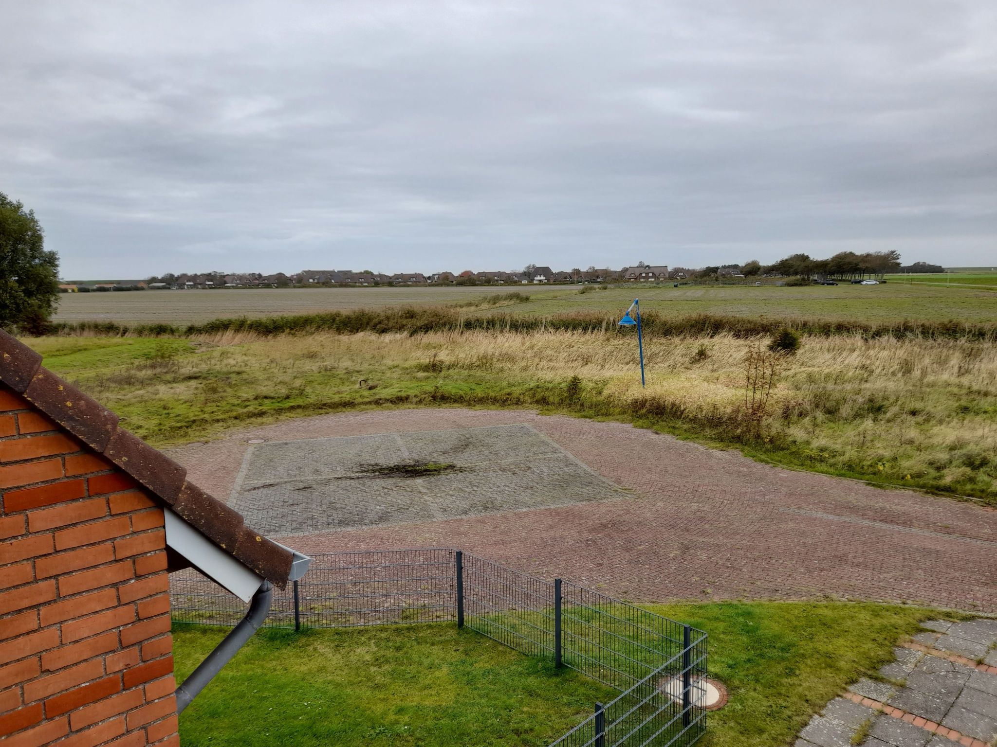 Moderne Ferienwohnung mit Balkon in Strandnähe