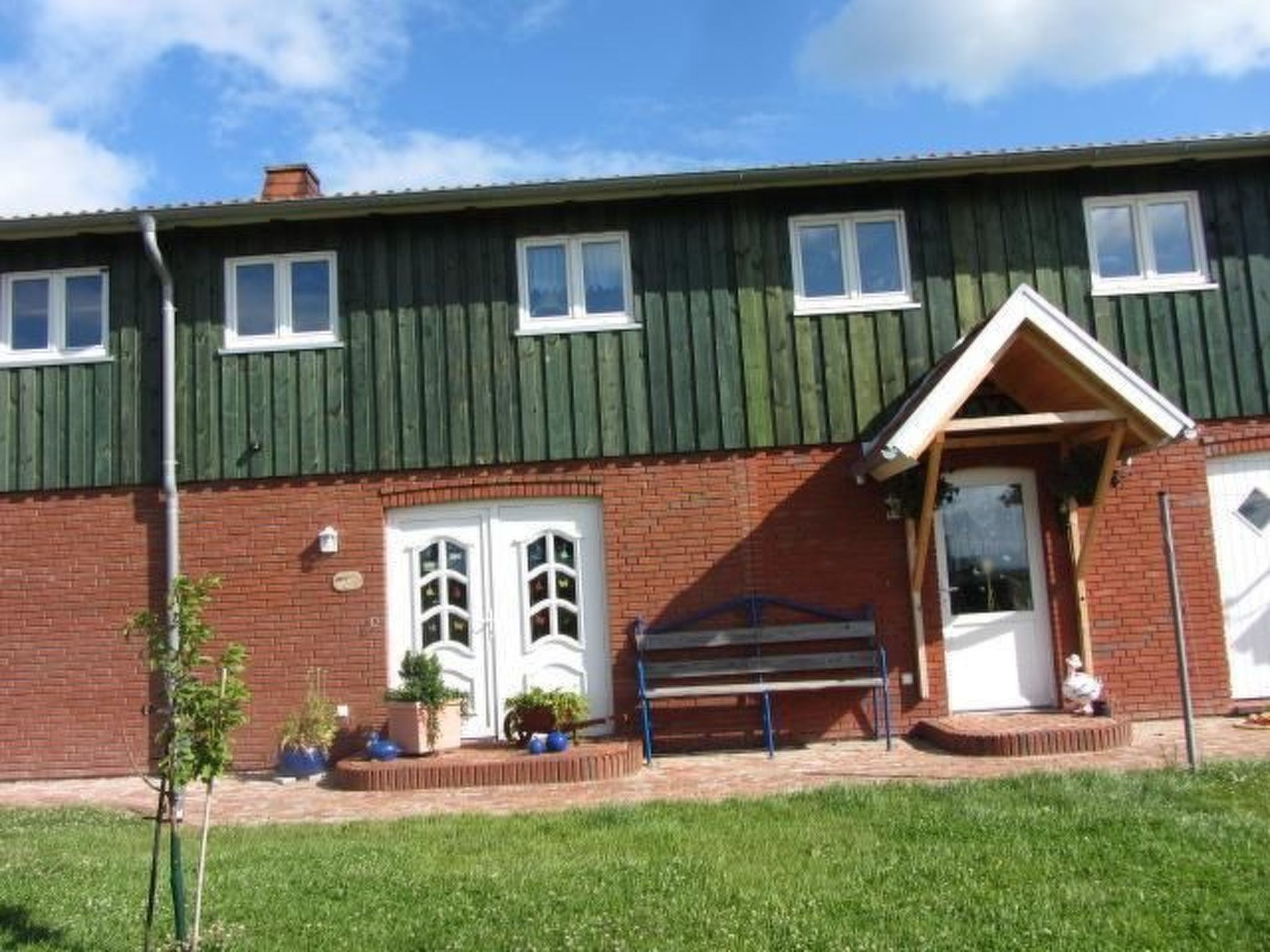 Sonnige Ferienwohnung in ländlicher Umgebung-Binnen