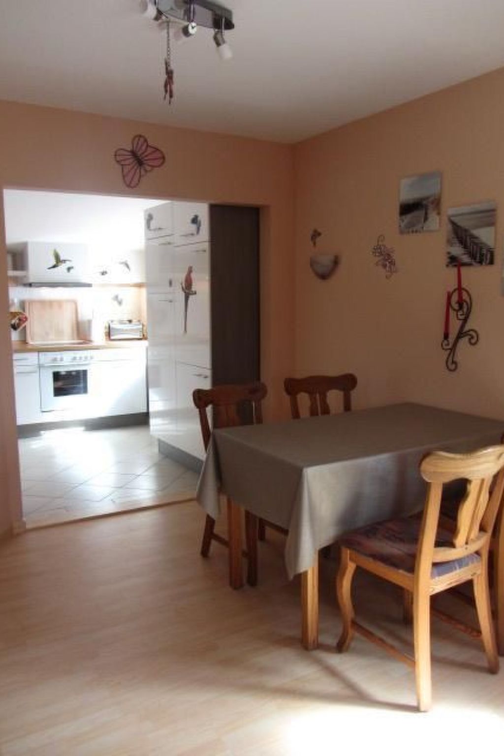 Sonnige Ferienwohnung in ländlicher Umgebung-Binnen