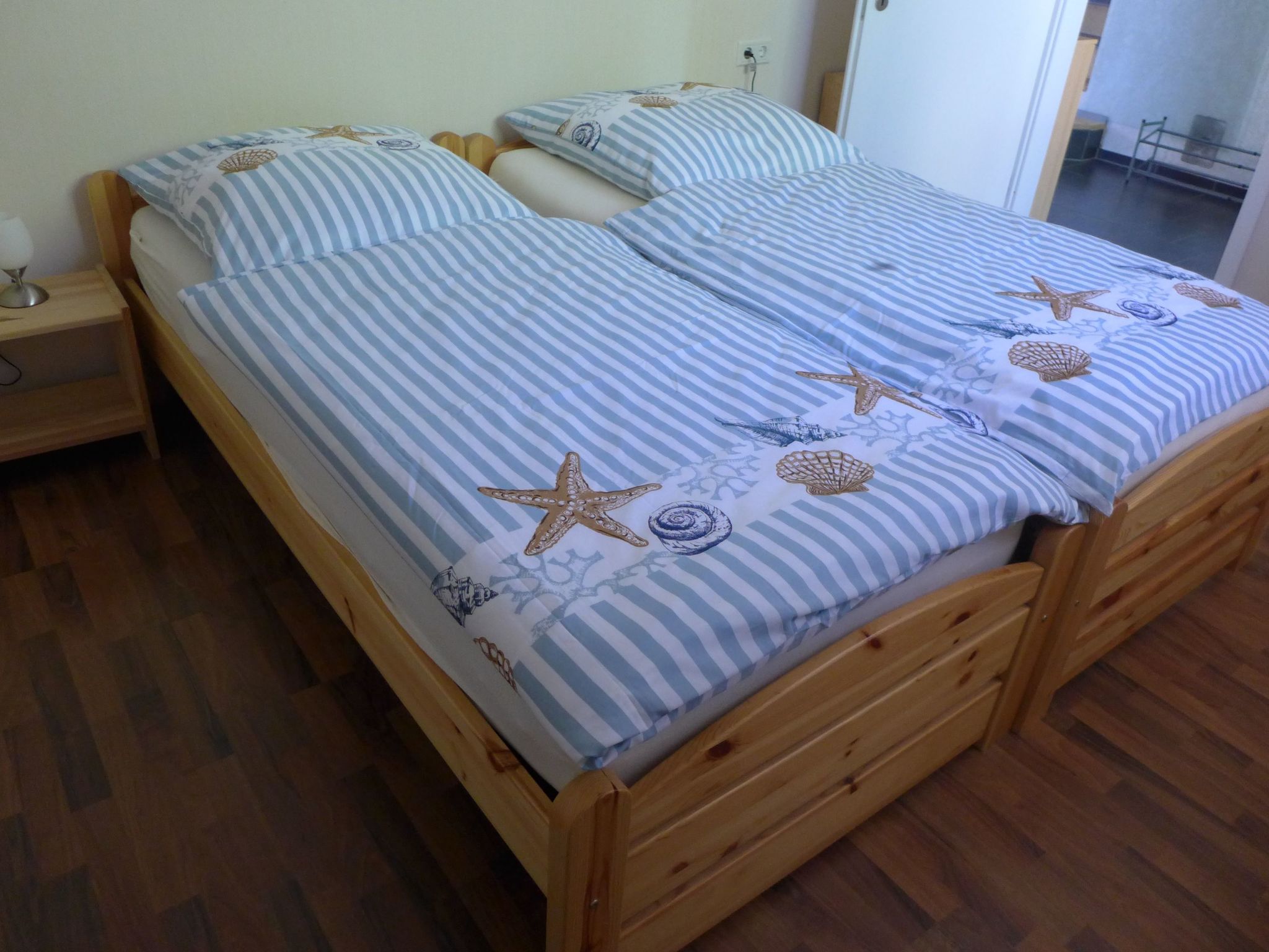 Gemütliches Ferienhaus am Deich mit Gartenzimmer-Binnen